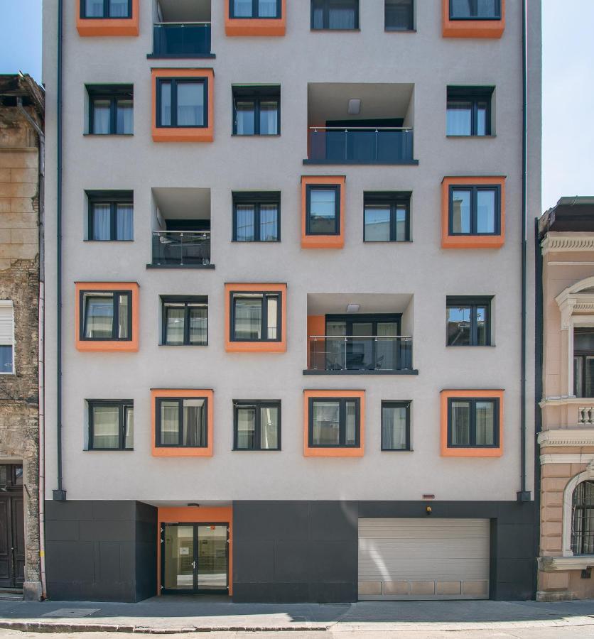 Corvin Apartment With Balcony And Ac Budapeşte Dış mekan fotoğraf